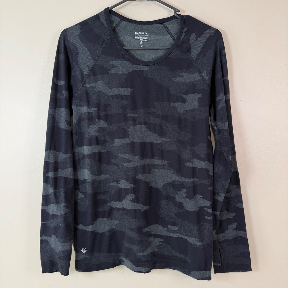 Athleta Momentum Camo Top Womens Medium Long Sleeve Thumbhole Activewear Gymwear